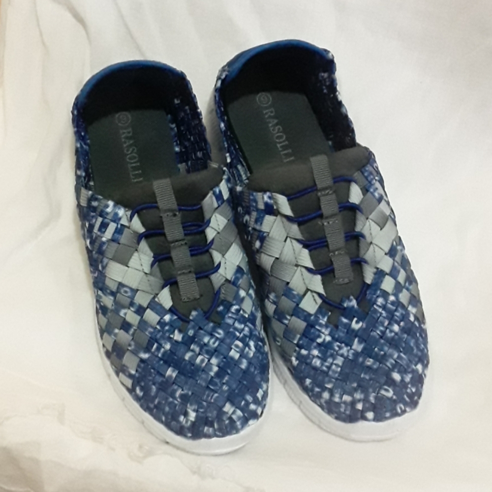 Rasolli Lightweight Slip-on Sneakers
